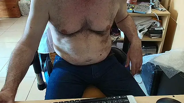 Snapshot of angelgarcia269 chatting on 02/28/26, 12:50 angelgarcia269 online show from 02/28/26, 12:50