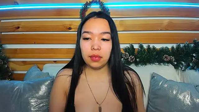 Snapshot of Kris_top_Lee chatting on 12/03/24, 01:41 Kris top Lee online show from 12/03/24, 01:41