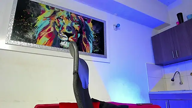 Snapshot of Fenty_XX chatting on 12/15/24, 03:42 Fenty XX online show from 12/15/24, 03:42