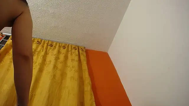 Snapshot of lady_hot2xx chatting on 11/24/25, 09:53 lady hot2xx online show from 11/24/25, 09:53