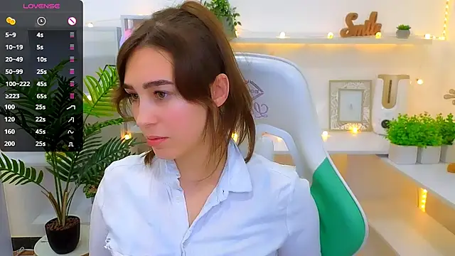  Eliizabeth  online show from 01/23/25, 09:18