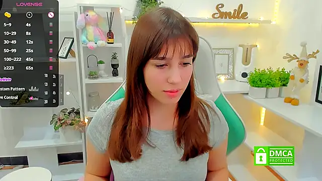  Eliizabeth  online show from 02/02/25, 10:17