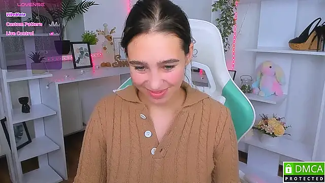  Eliizabeth  online show from 11/05/25, 09:48