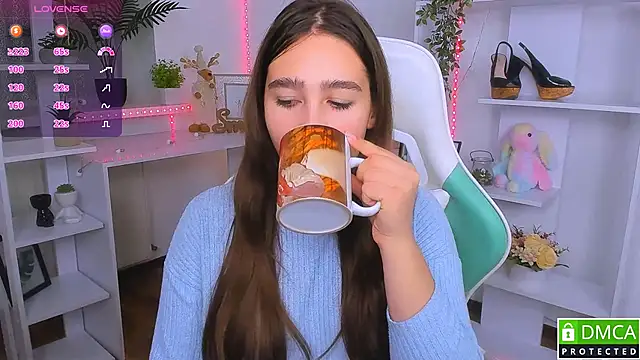  Eliizabeth  online show from 11/07/25, 09:15