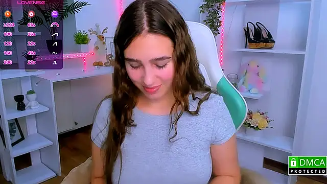  Eliizabeth  online show from 11/22/25, 10:09