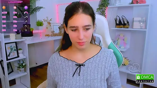  Eliizabeth  online show from 12/03/25, 10:08