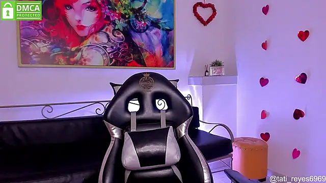 tati reyess online show from 02/22/25, 04:09