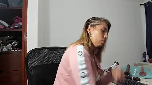 Chloemiller89 online show from 03/14/25, 08:06