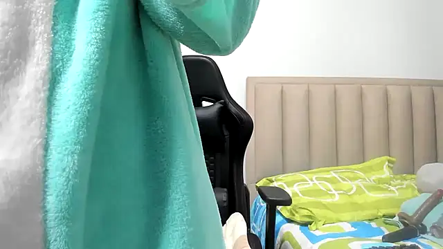 Chloemiller89 online show from 11/26/25, 11:17