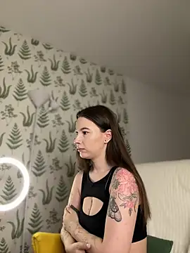 Snapshot of Marie_Diaze chatting on 12/03/24, 05:09 Marie Diaze online show from 12/03/24, 05:09