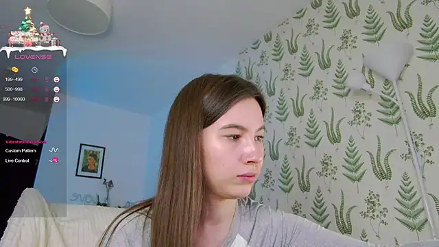 Snapshot of Marie_Diaze chatting on 12/11/24, 12:02 Marie Diaze online show from 12/11/24, 12:02