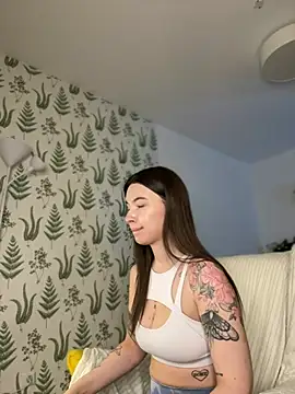 Snapshot of Marie_Diaze chatting on 12/22/24, 08:49 Marie Diaze online show from 12/22/24, 08:49