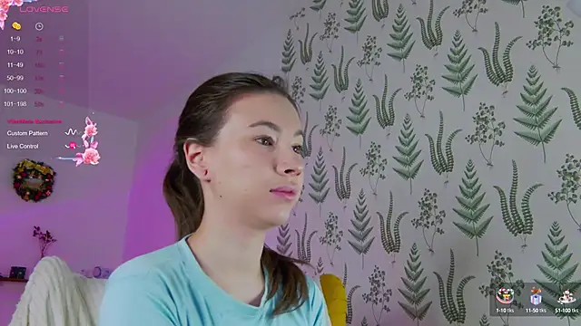 Snapshot of Marie_Diaze chatting on 01/15/25, 05:19 Marie Diaze online show from 01/15/25, 05:19