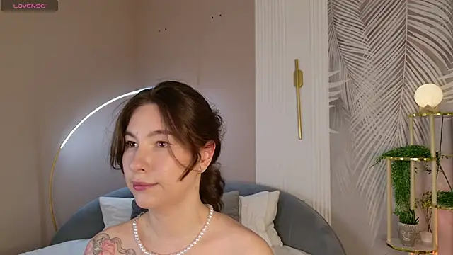 Snapshot of Marie_Diaze chatting on 05/02/26, 05:01 Marie Diaze online show from 05/02/26, 05:01