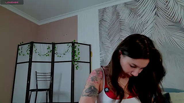 Marie Diaze online show from 06/03/26, 05:21