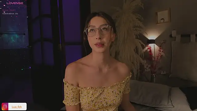 Snapshot of lua_ferch__ chatting on 12/24/24, 02:01 lua ferch online show from 12/24/24, 02:01
