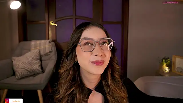 Snapshot of lua_ferch__ chatting on 09/18/25, 12:51 lua ferch online show from 09/18/25, 12:51