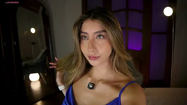 lua ferch   online show from 06/12/26, 01:43
