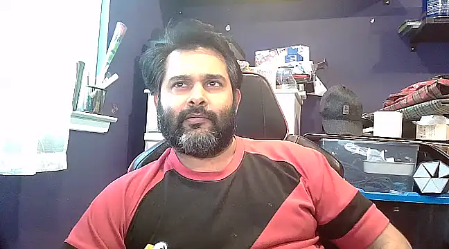 Snapshot of Sakhtlaundaz chatting on 02/04/25, 10:13 Sakhtlaundaz online show from 02/04/25, 10:13