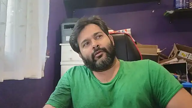 Snapshot of Sakhtlaundaz chatting on 09/15/25, 12:38 Sakhtlaundaz online show from 09/15/25, 12:38