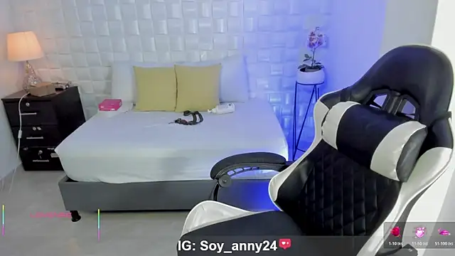 Snapshot of anny_rouse24 chatting on 06/21/26, 02:58 anny rouse24 online show from 06/21/26, 02:58