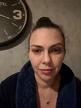 LEAsquirt91 online show from 02/11/25, 08:20