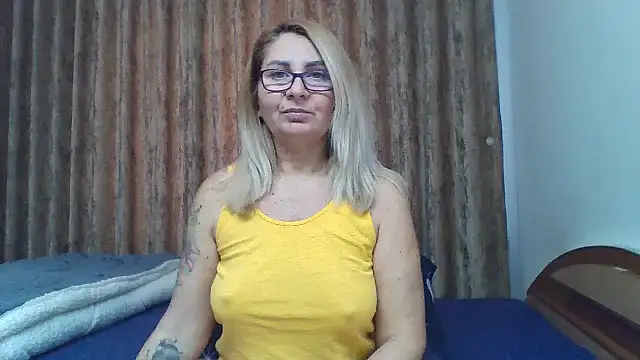 PussyEvely online show from 12/15/25, 08:18