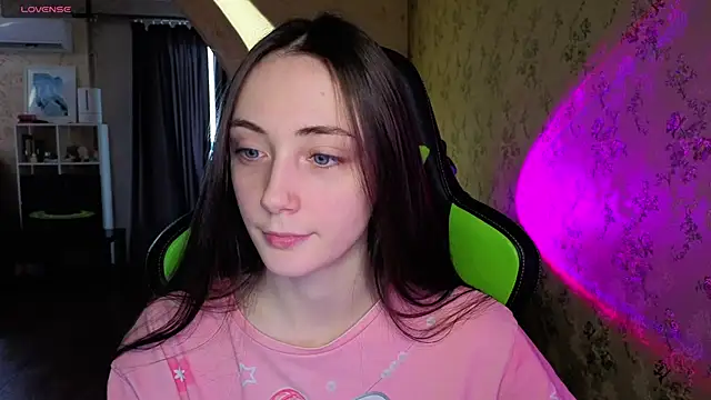 Lexi Split online show from 11/15/25, 06:11