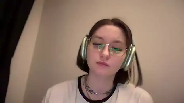 Snapshot of Isabel-Bailey chatting on 01/25/25, 09:14 Isabel-Bailey online show from 01/25/25, 09:14