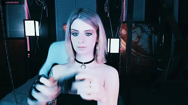 Noah ElmerX online show from 02/11/25, 08:42