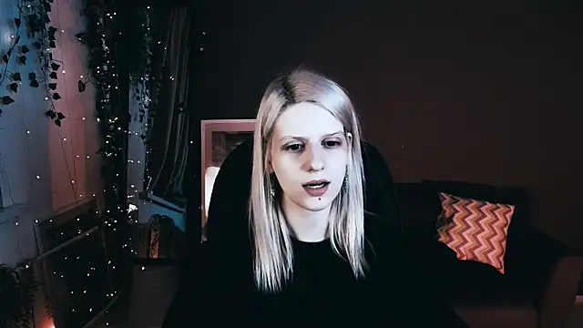 Noah ElmerX online show from 09/27/25, 04:23