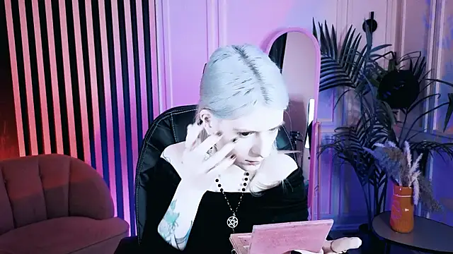 Snapshot of Noah_ElmerX chatting on 02/11/26, 02:33 Noah ElmerX online show from 02/11/26, 02:33