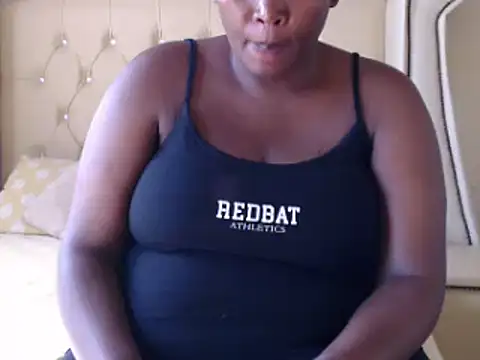 Snapshot of makaviwe chatting on 03/23/25, 08:04 makaviwe online show from 03/23/25, 08:04