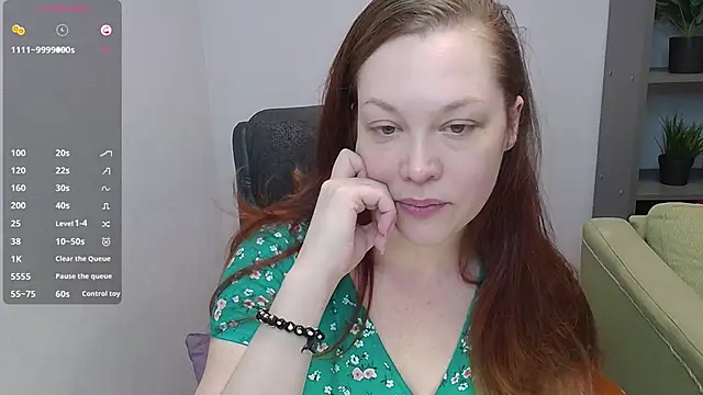 CutieGinger online show from 10/24/25, 03:08