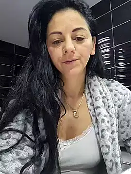 bruneta sexy23 online show from 02/02/25, 05:21