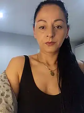 bruneta sexy23 online show from 03/11/25, 04:32