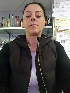 bruneta sexy23 online show from 03/17/25, 07:35