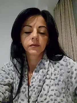 bruneta sexy23 online show from 11/19/25, 04:12