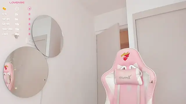 mia yourmommy online show from 03/21/25, 01:56