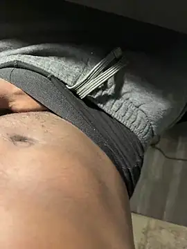 Snapshot of bigcookdream chatting on 03/22/26, 02:42 bigcookdream online show from 03/22/26, 02:42