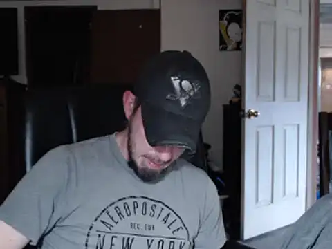 Snapshot of pensguy30 chatting on 03/16/25, 06:01 pensguy30 online show from 03/16/25, 06:01