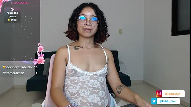 Snapshot of Putaku_San chatting on 02/08/25, 01:43 Putaku San online show from 02/08/25, 01:43