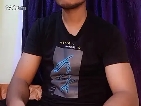 Snapshot of felix_dion chatting on 12/15/24, 07:13 felix dion online show from 12/15/24, 07:13