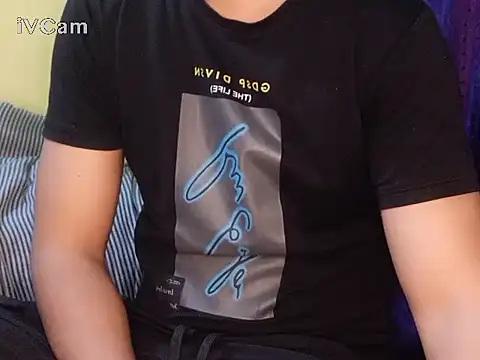 Snapshot of felix_dion chatting on 01/05/25, 04:14 felix dion online show from 01/05/25, 04:14