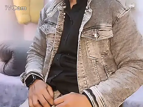 Snapshot of felix_dion chatting on 01/13/26, 04:12 felix dion online show from 01/13/26, 04:12