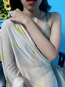 Snapshot of Karina_jaan chatting on 02/26/25, 06:00 Karina jaan online show from 02/26/25, 06:00