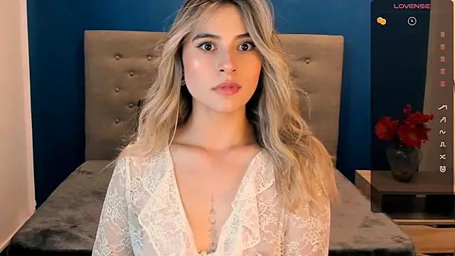 KiaraCarter online show from 12/10/24, 07:43