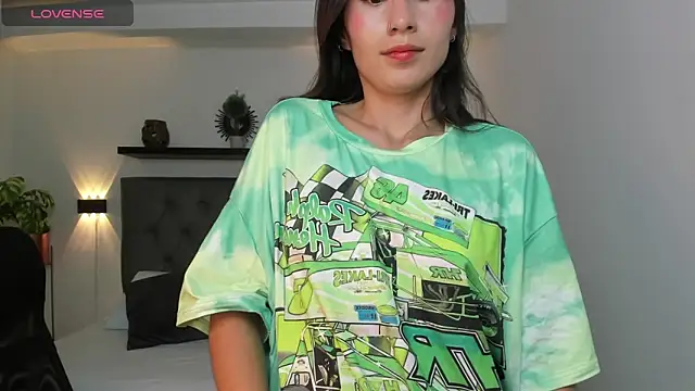 emily villamil online show from 12/19/24, 10:53