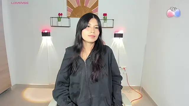 emily villamil online show from 03/27/26, 09:14