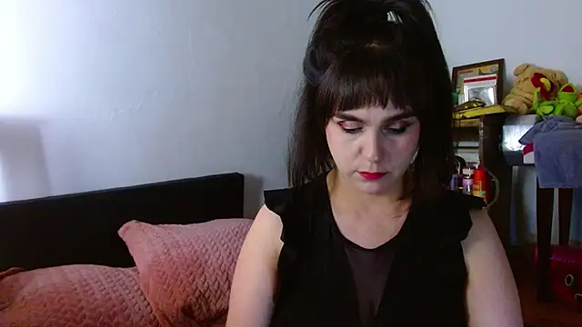 collette beaufoy  online show from 06/18/26, 12:53